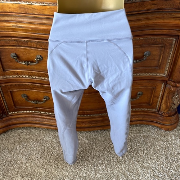 Fabletics gray leggings power hold - Picture 2 of 4